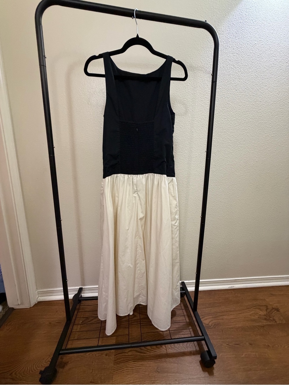 Abercrombie Classic Two-Tone Black and Cream Tank Dress